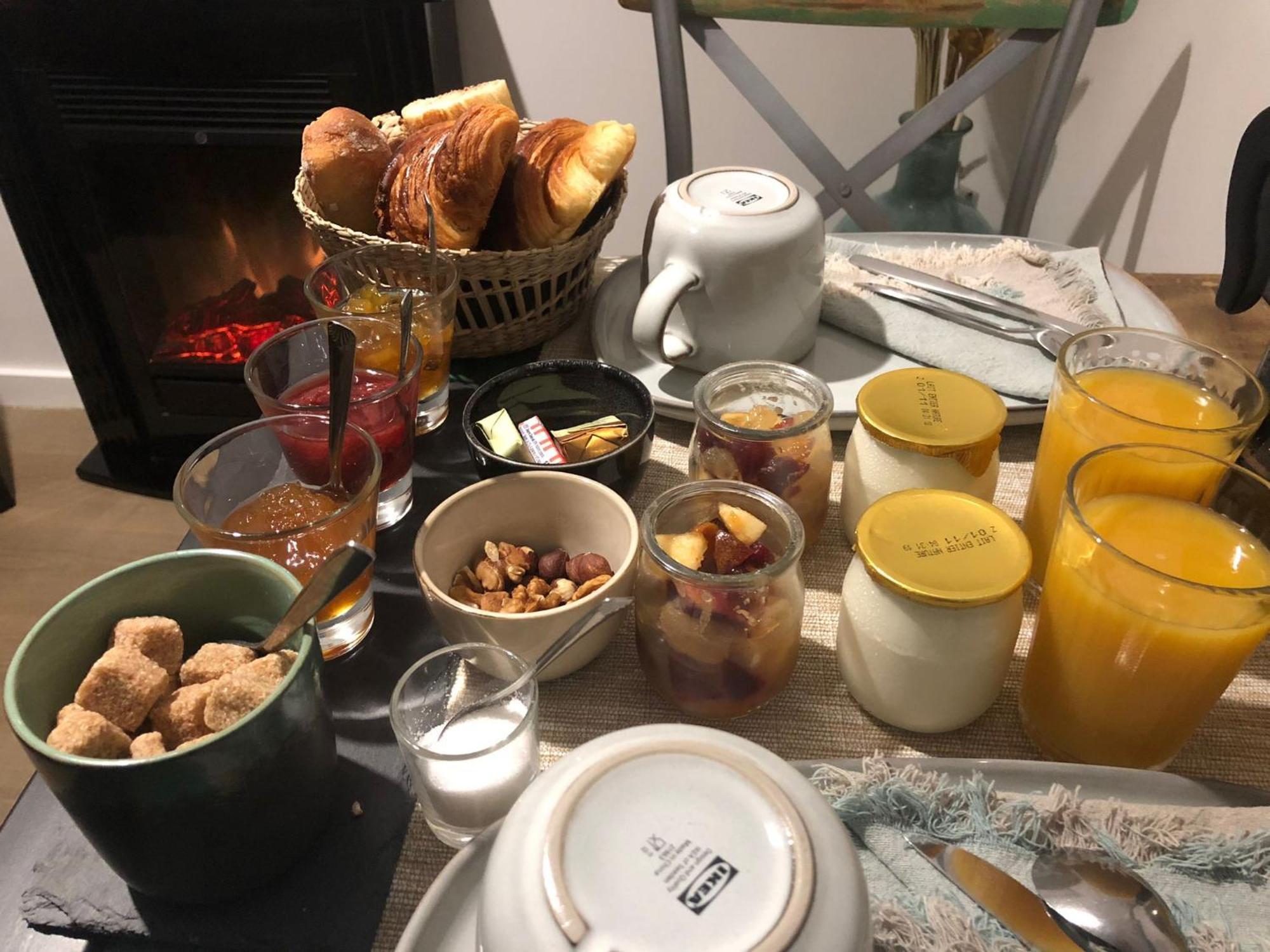 Bed and Breakfast La Pause Surville  Esterno foto
